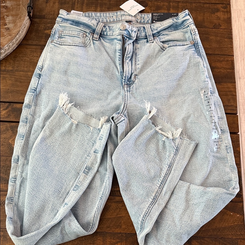 American Eagle Outfitters Light Blue Boyfriend Jeans